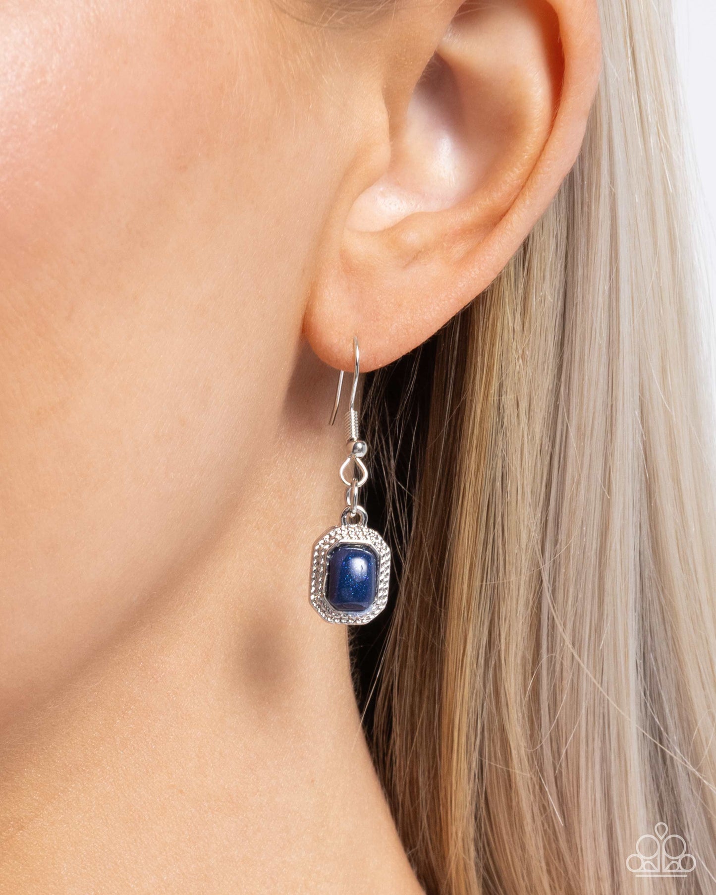 Clandestine Color - Blue Necklace
