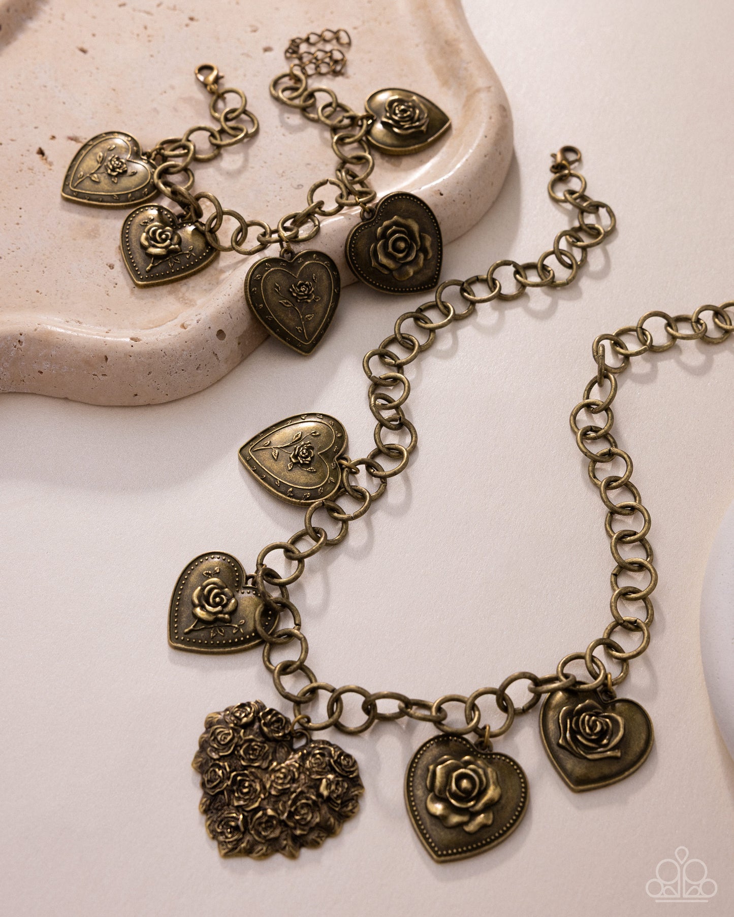 Chic Conclusion - Brass Necklace & Bracelet Set