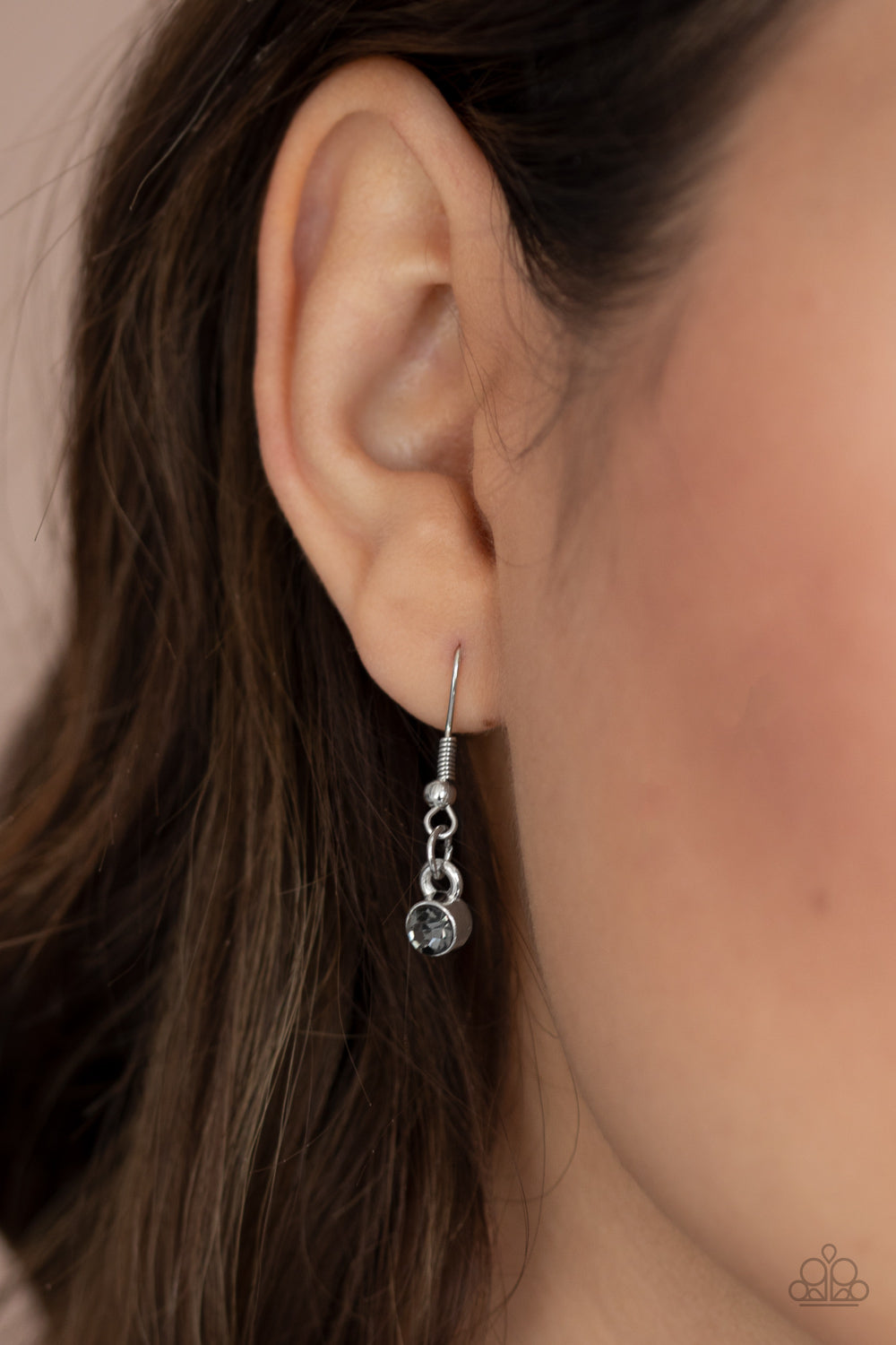 Girls Gotta Glow - Silver Necklace