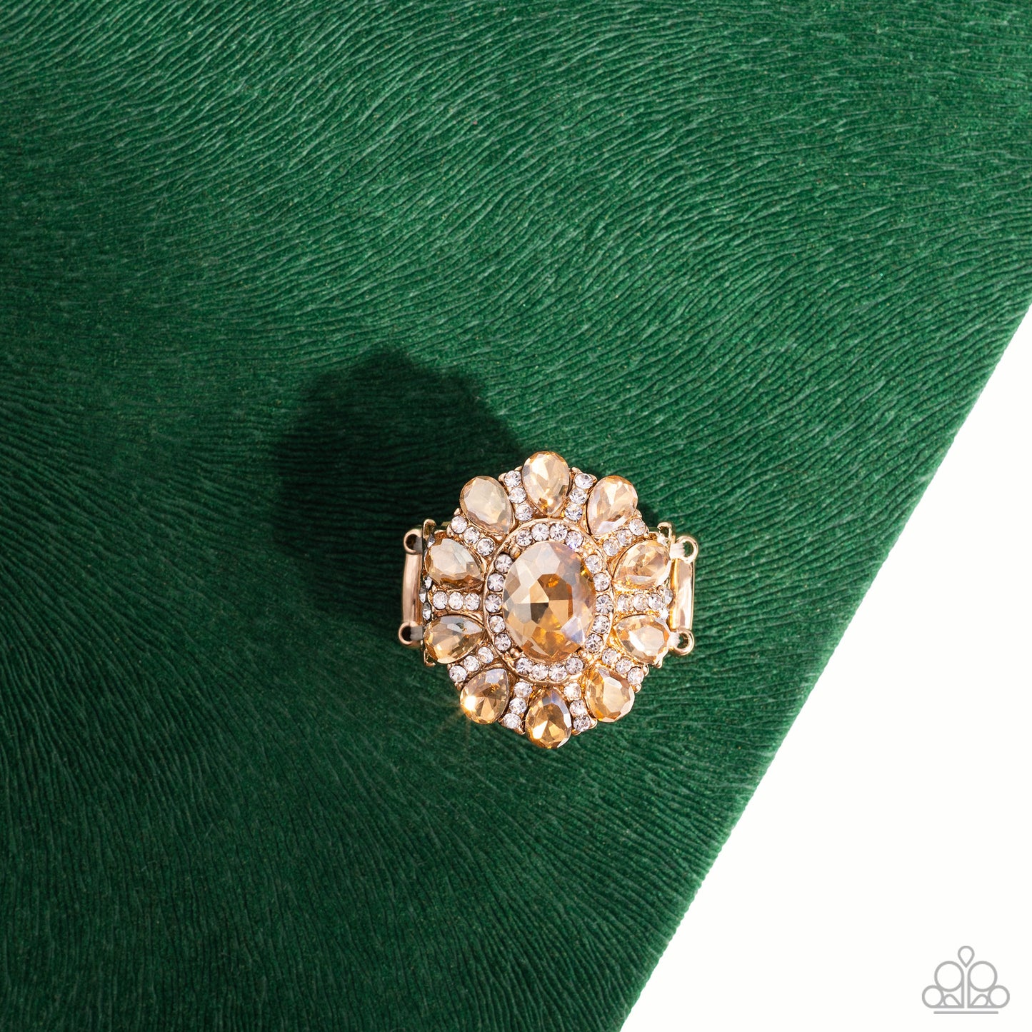 GLIMMER and Spice - Brown Ring