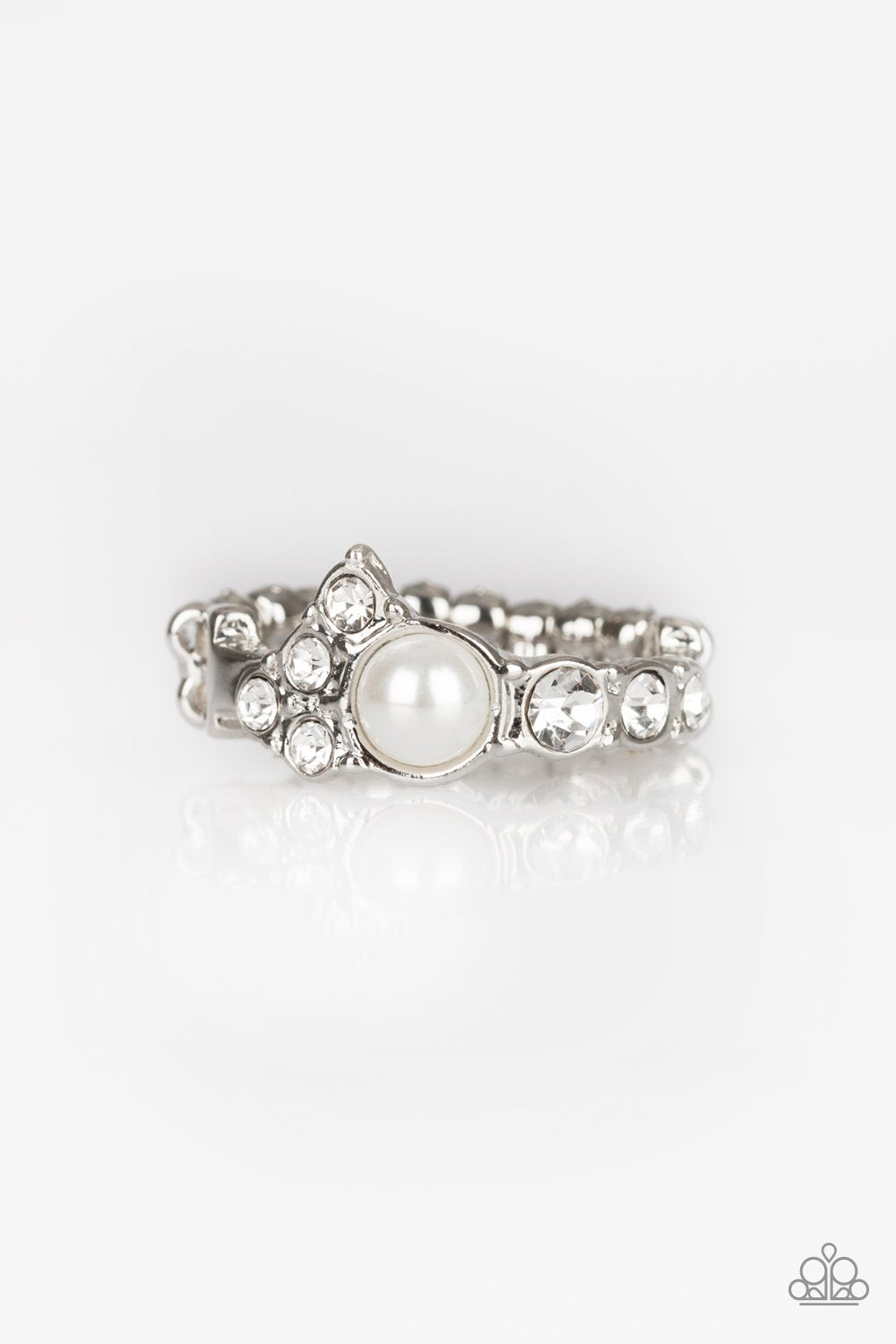 White Center Stage Celebrity Ring