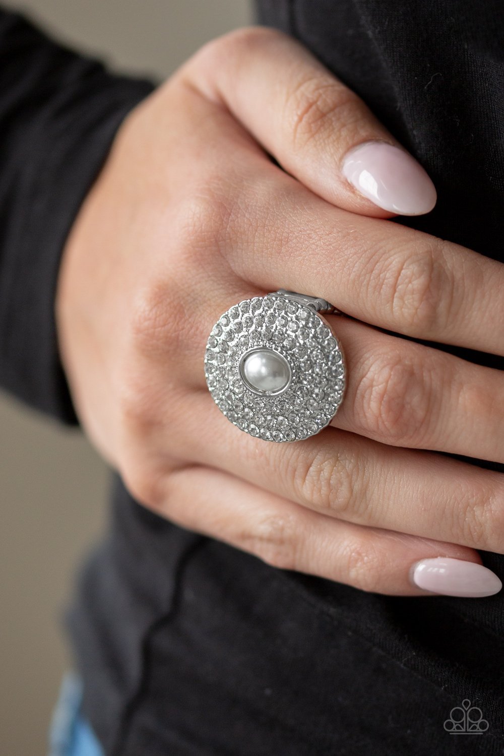White Royal Ranking Ring