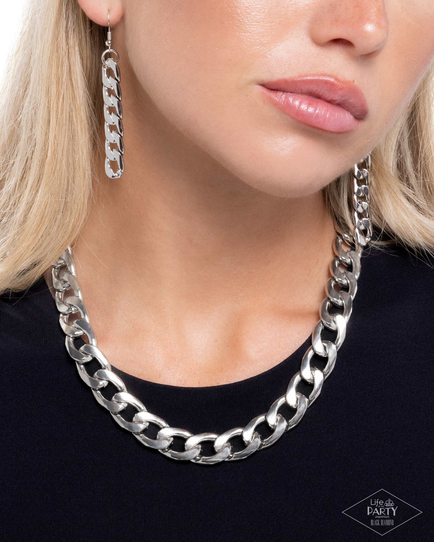 Action CURB - Silver Necklace