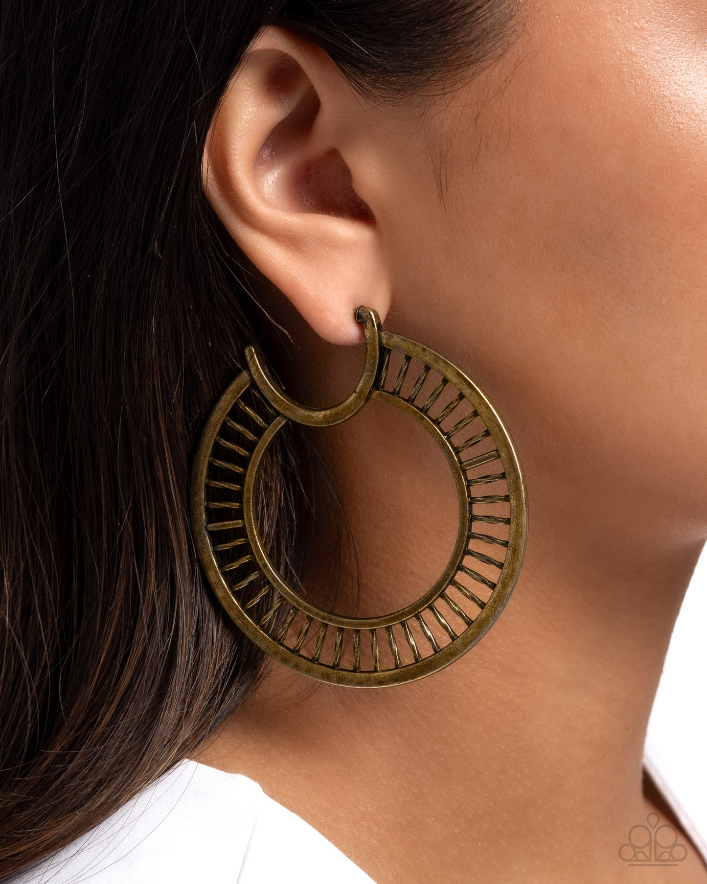 Set the Scene - Brass Earring