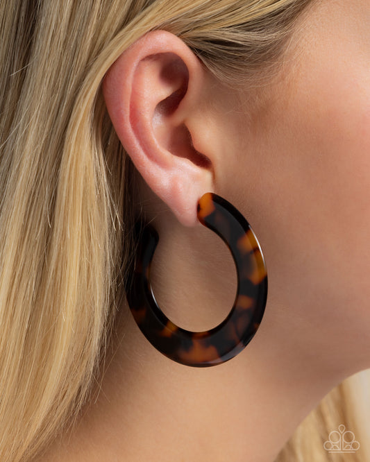 Spotted Scoop - Brown Earring