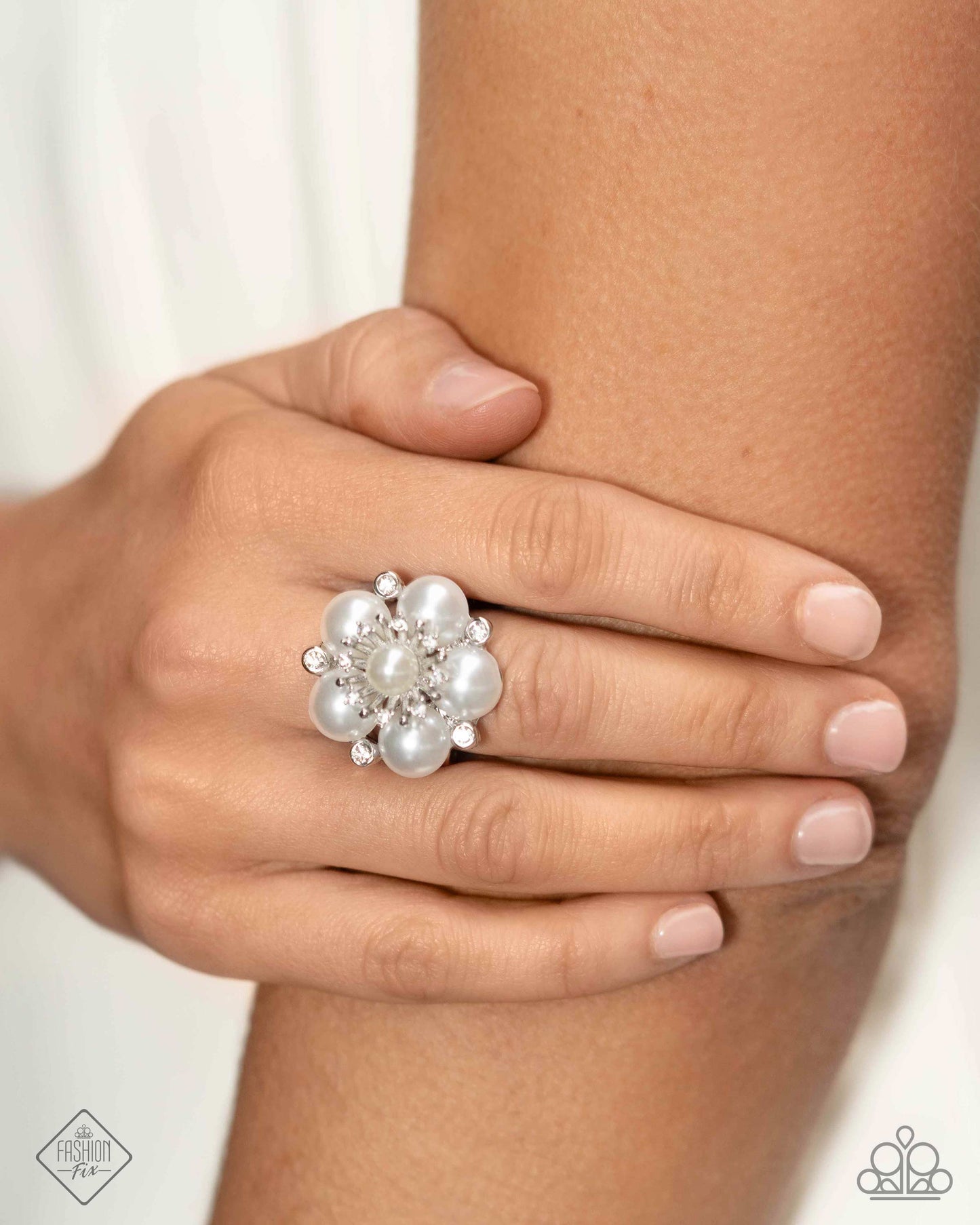 Friendly Flair - White Ring