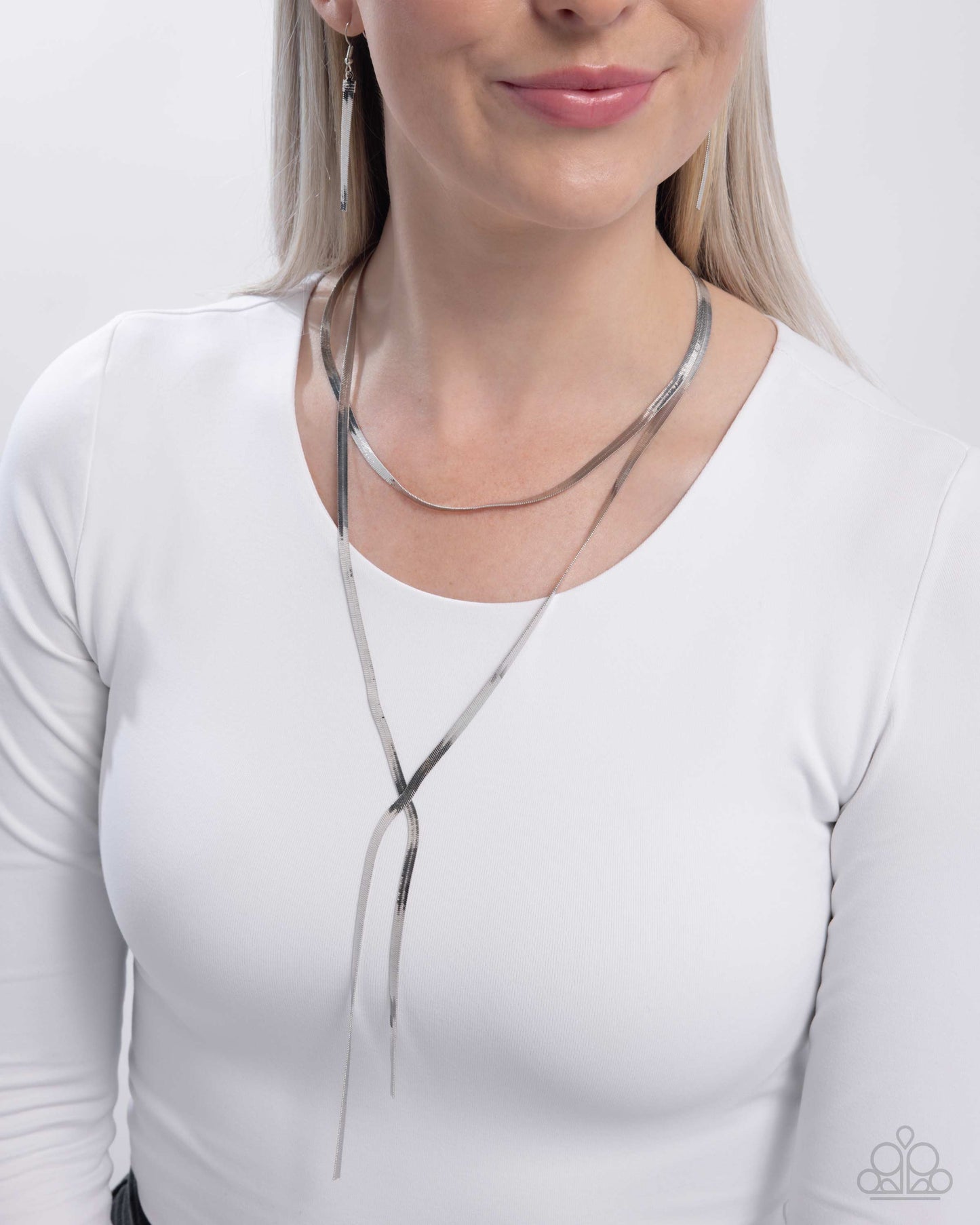 Monochromatic Movement - Silver Necklace