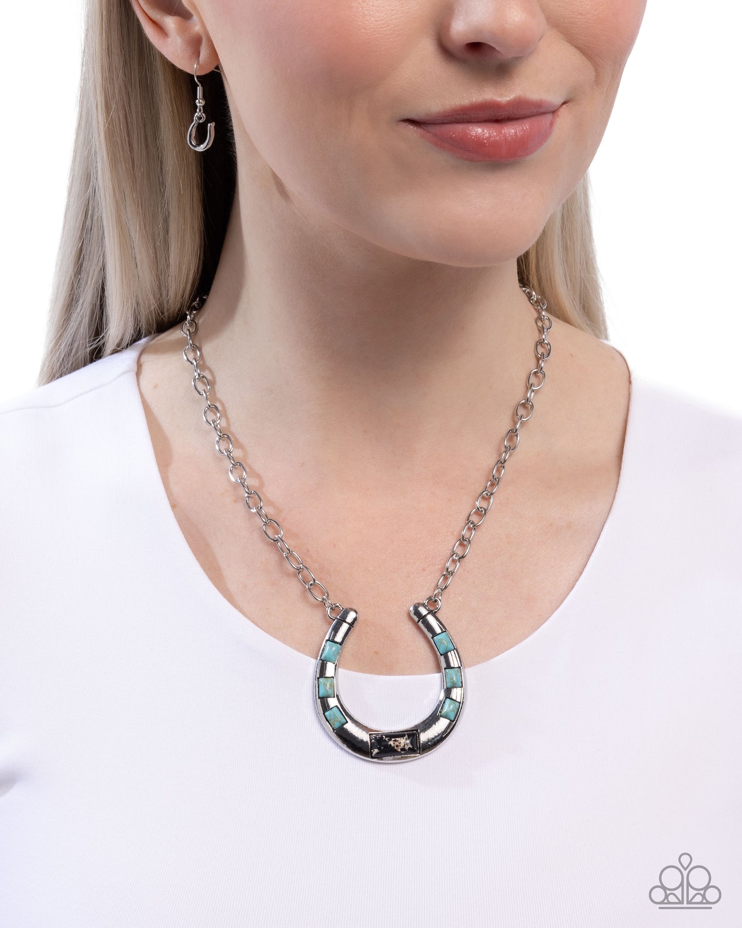 Horseshoe Homage - Black Necklace