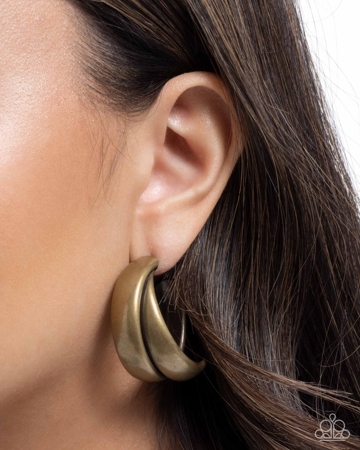 Restless Radiance - Brass Earring