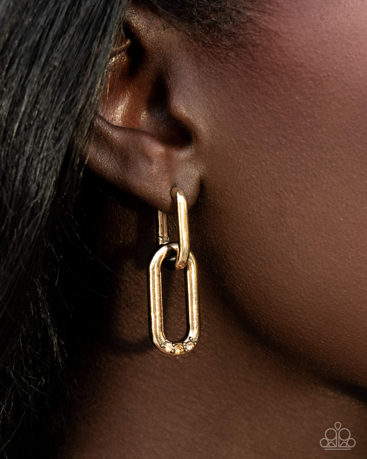 Lavish Links - Gold Earring