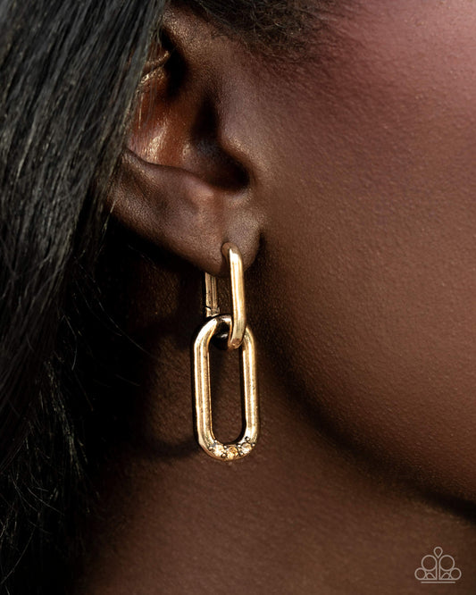 Lavish Links - Gold Earring