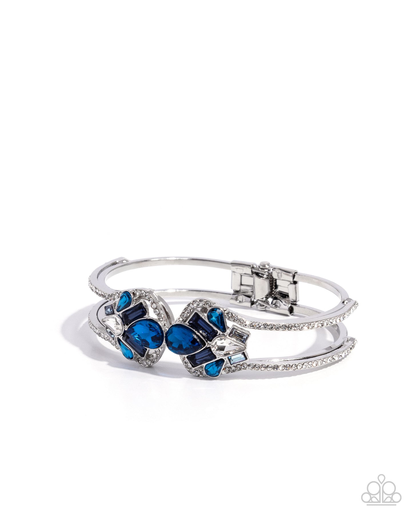 Cosmopolitan Catwalk - Blue Bracelet
