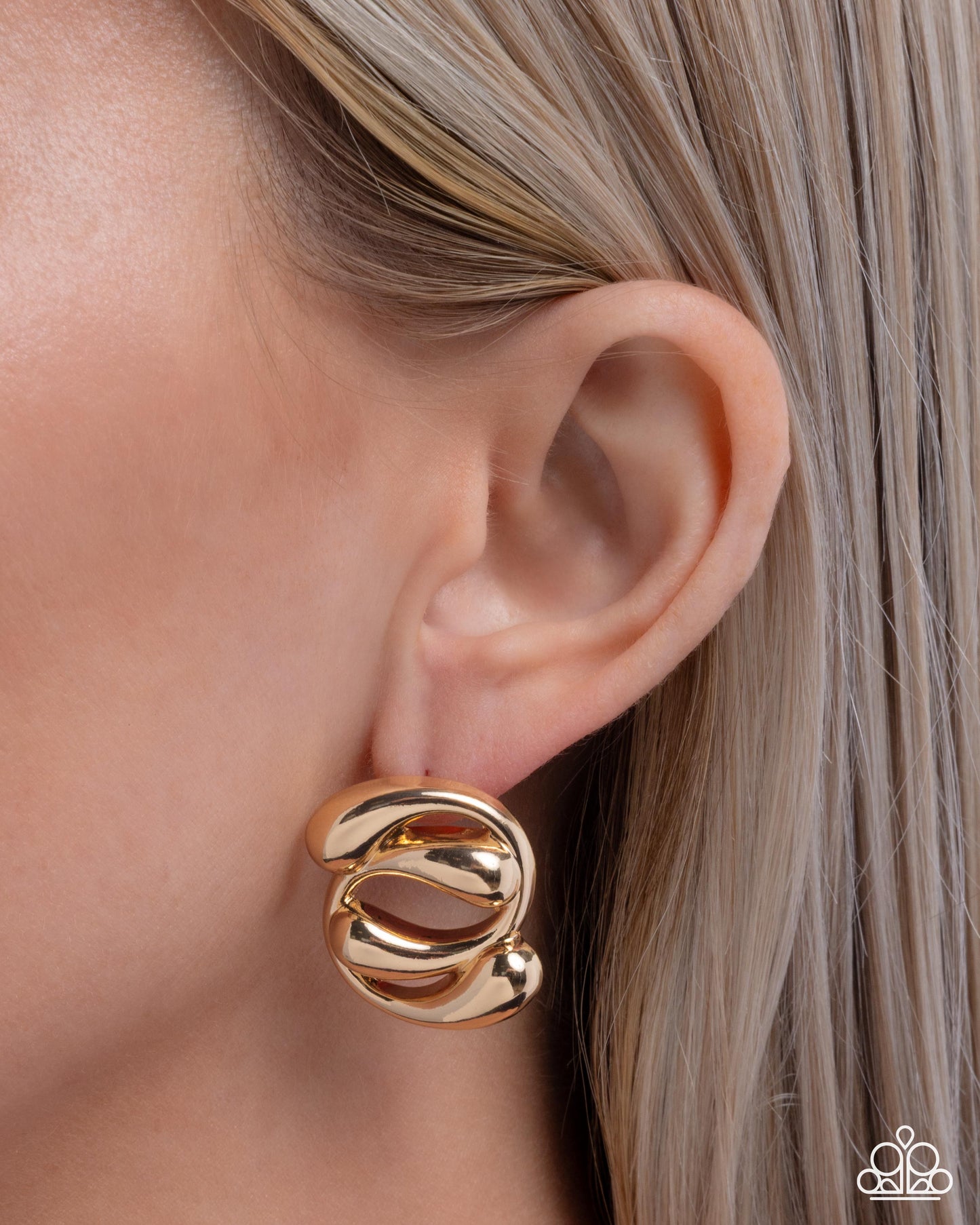 Swirled Sass - Gold Earring