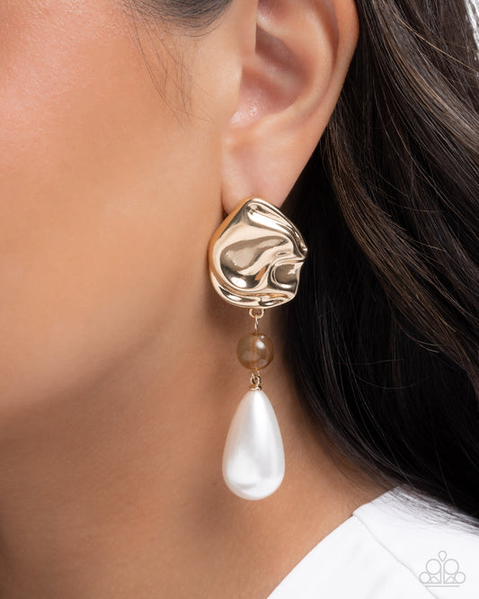 Exquisite Elegance - Brown Earring