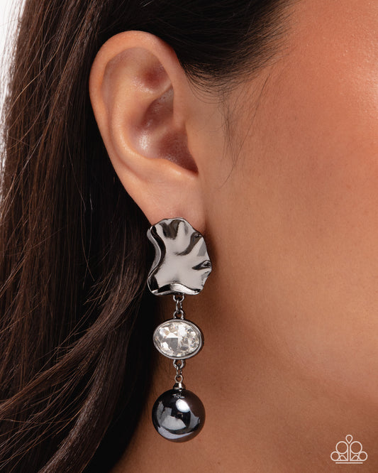 Abstract Abracadabra - Black Earring