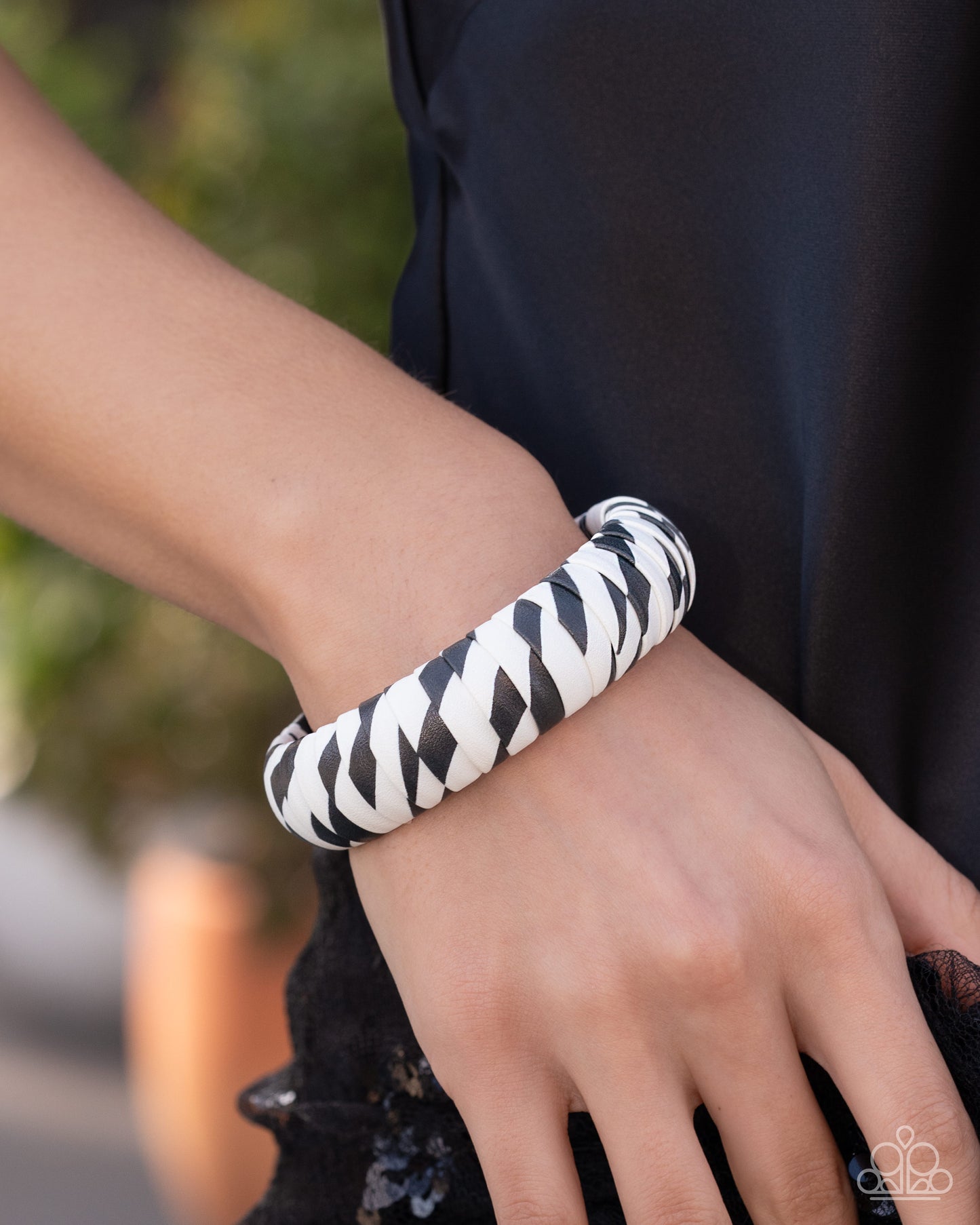 Printed Pattern - Black Bracelet
