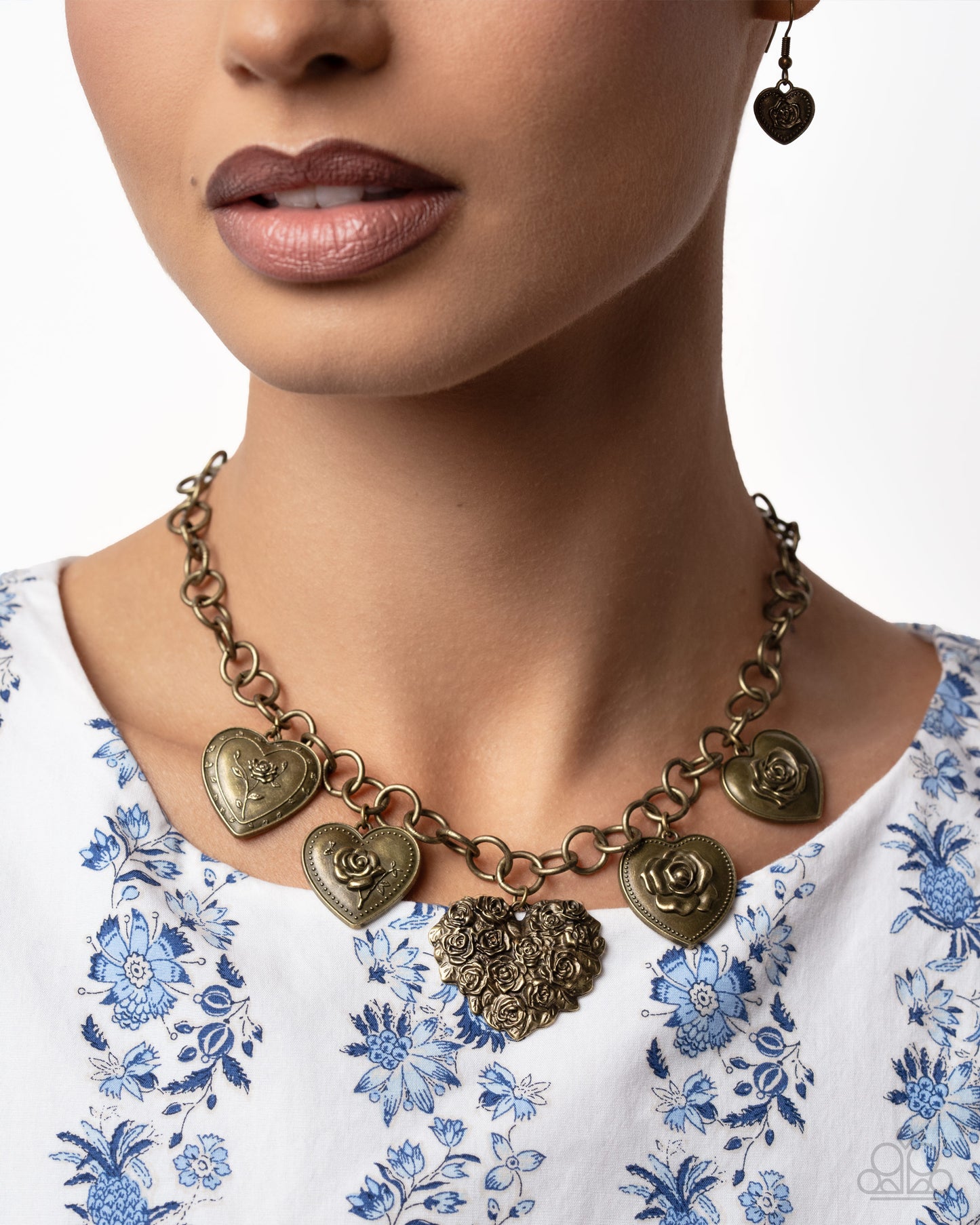 Chic Conclusion - Brass Necklace & Bracelet Set