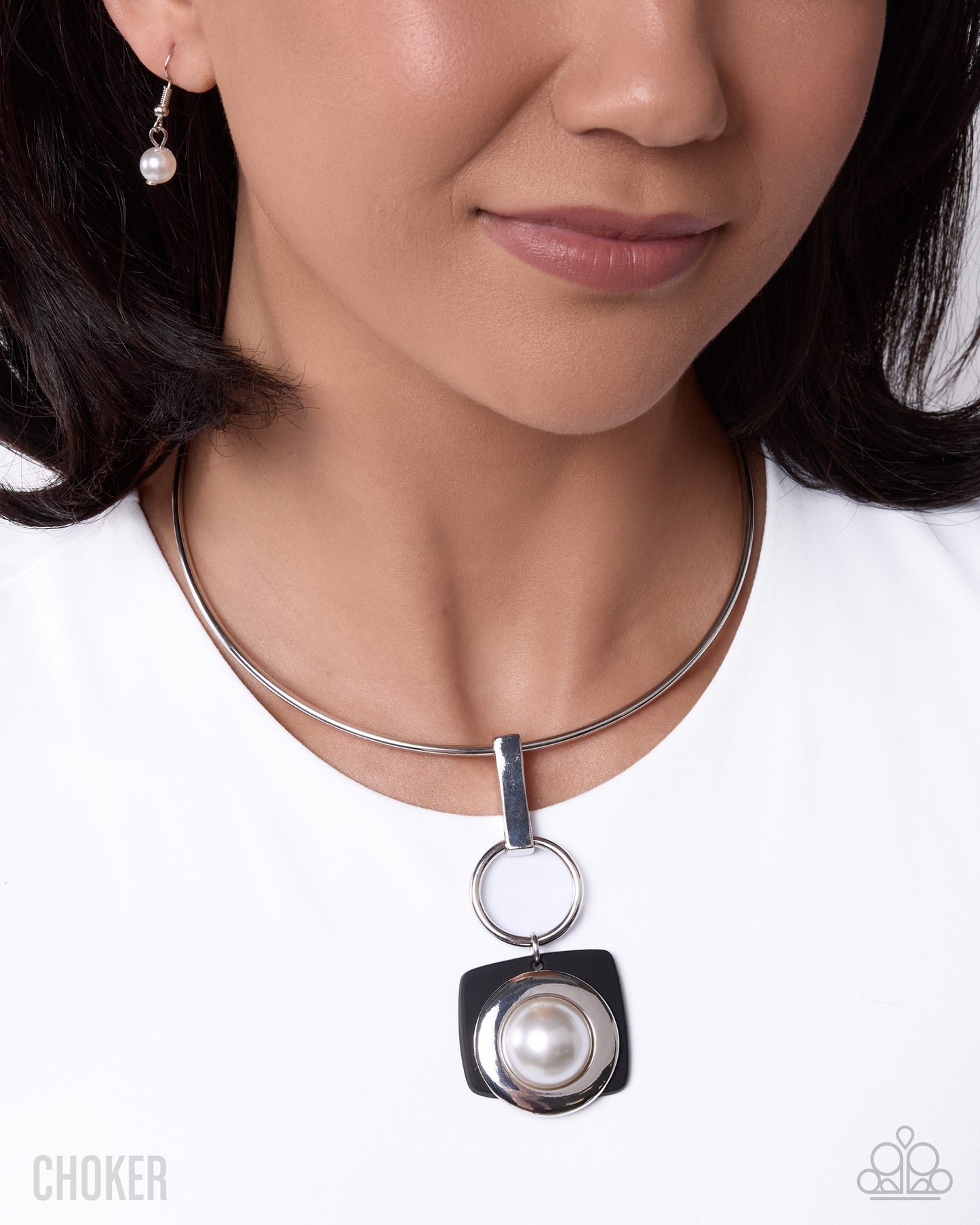 Elegant Entrance - Black Necklace