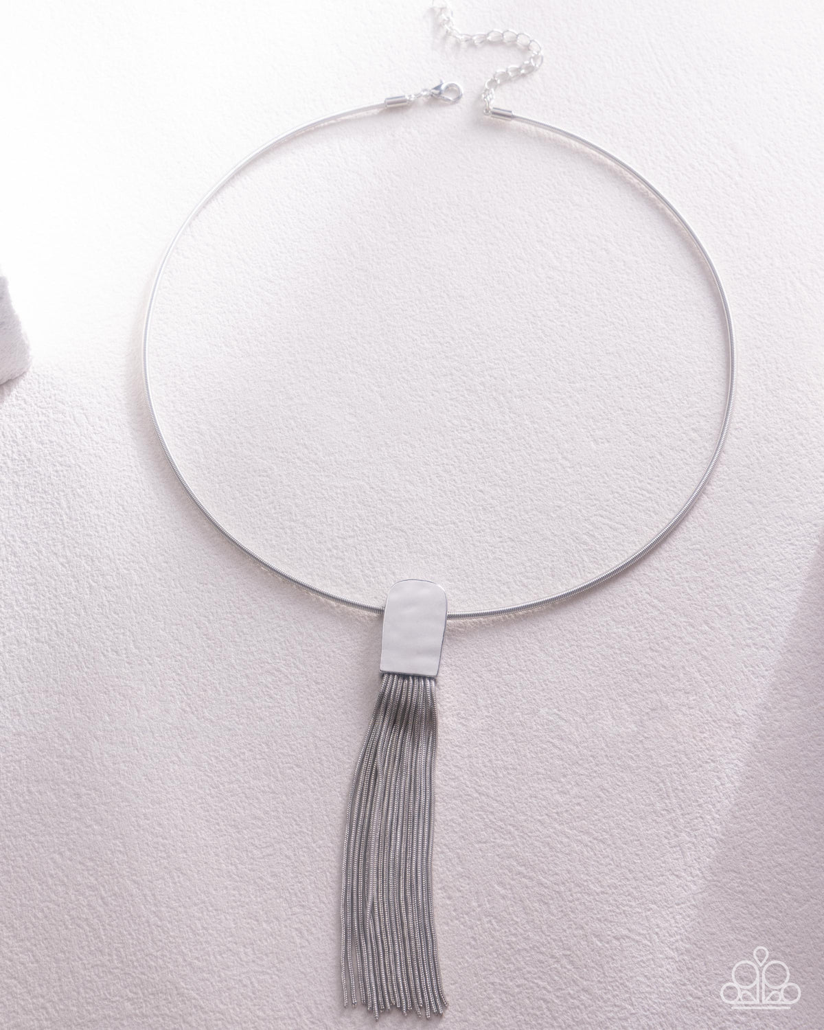 Tassel Tremolo - Silver Necklace