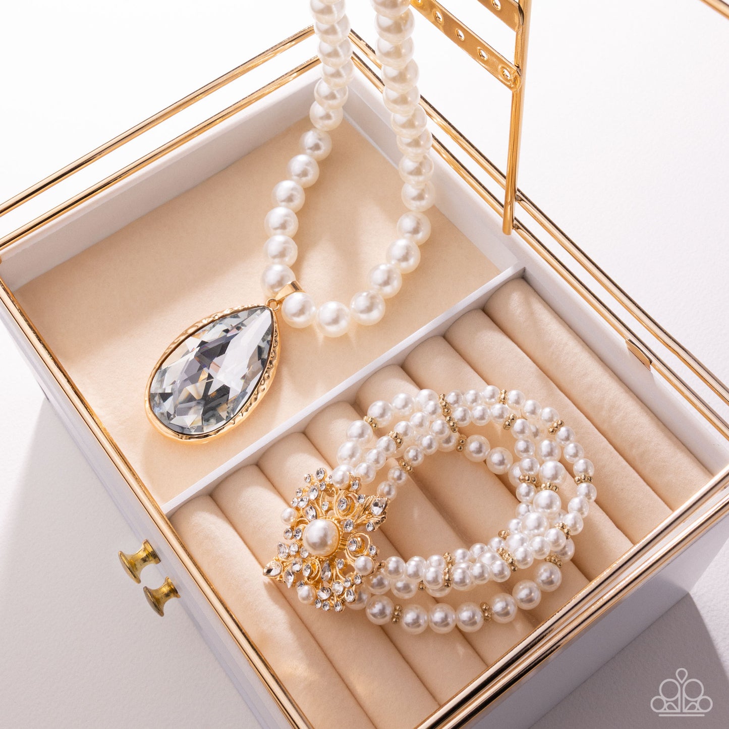 Fiercely 5th Avenue - February 2026 Fashion Fix Set