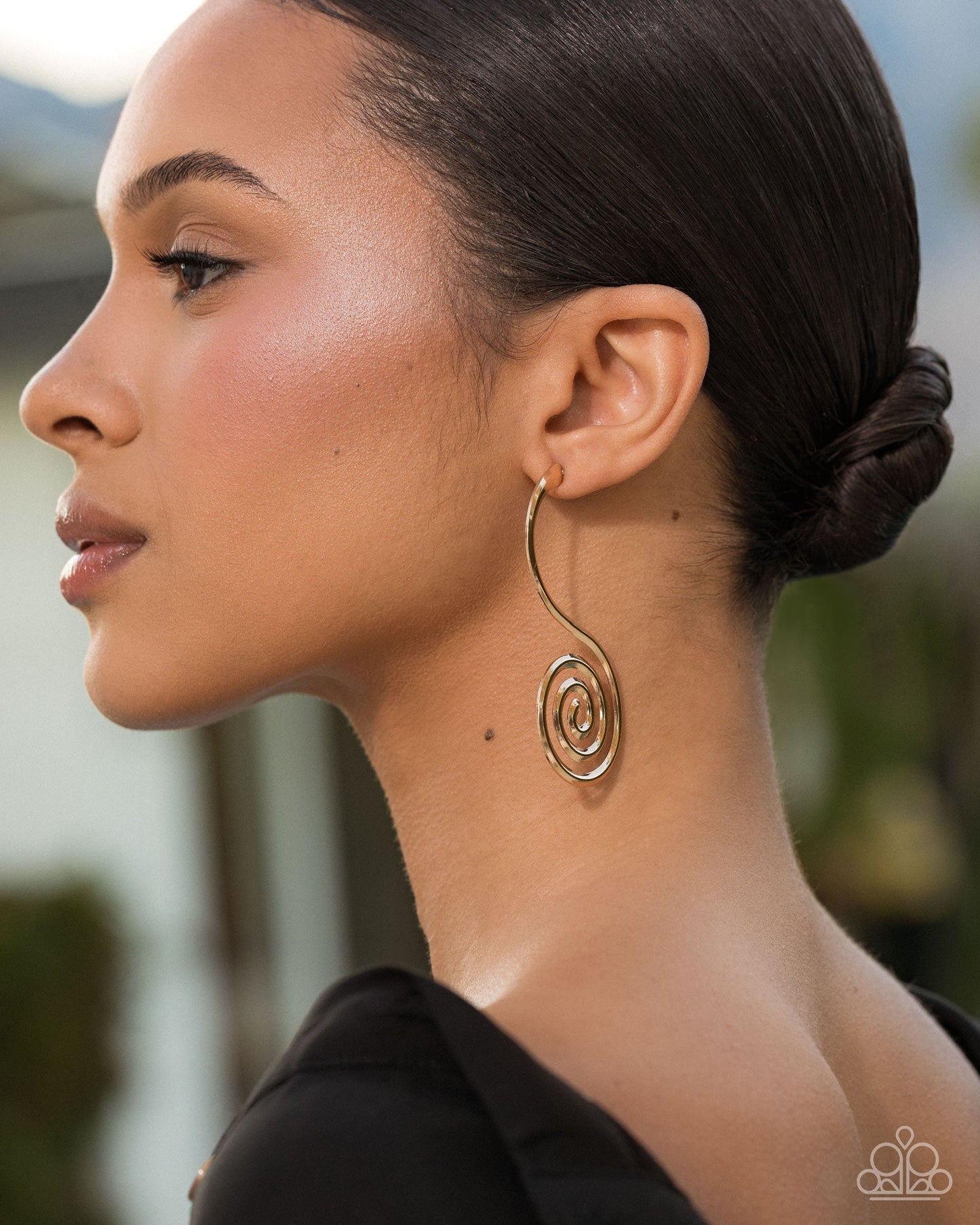 Spiral Showcase - Gold Earring