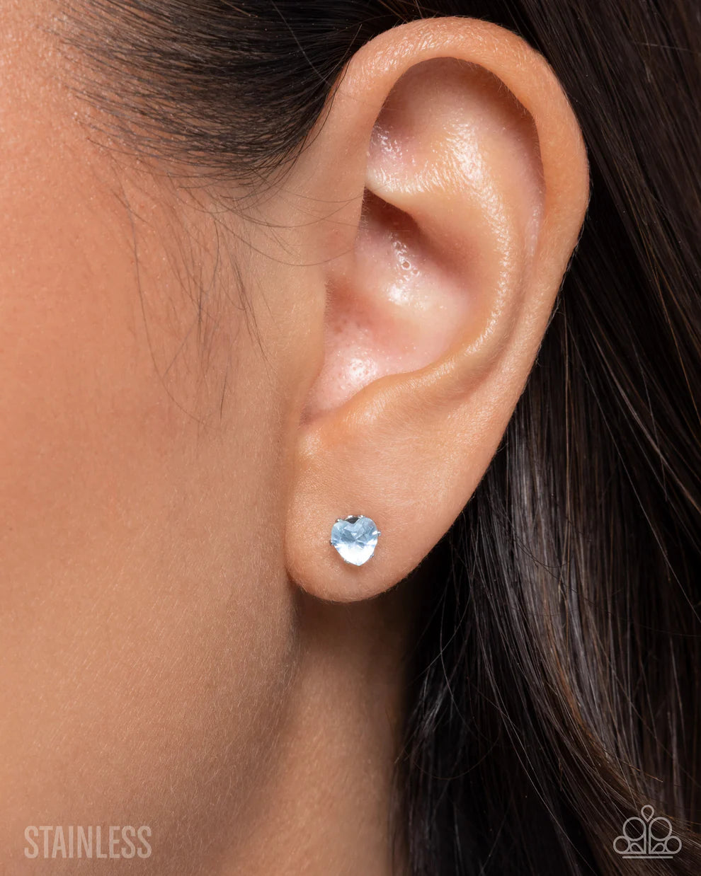 Simple Sweetheart - Blue Earring