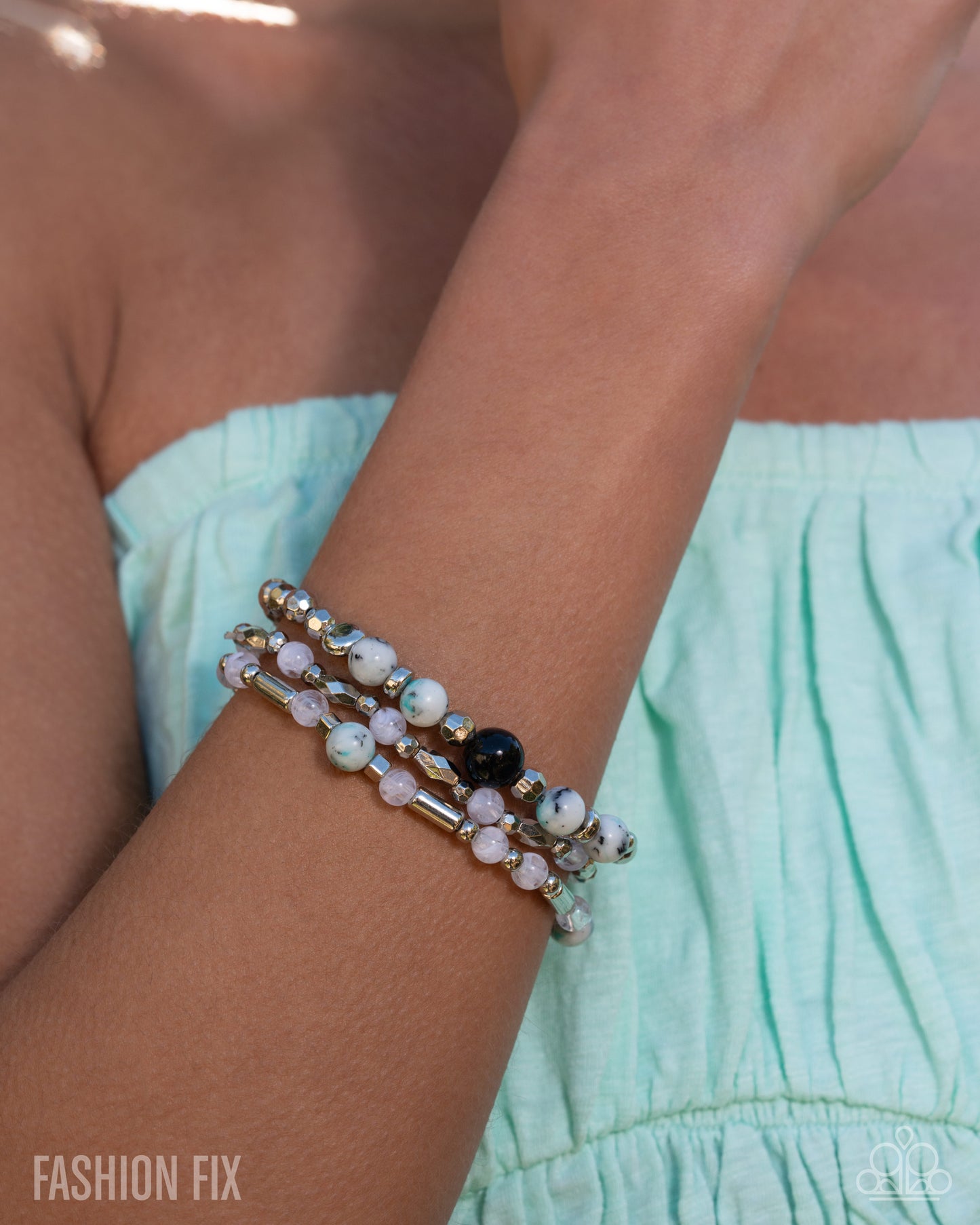 Simply Santa Fe - June 2026 Fashion Fix Set