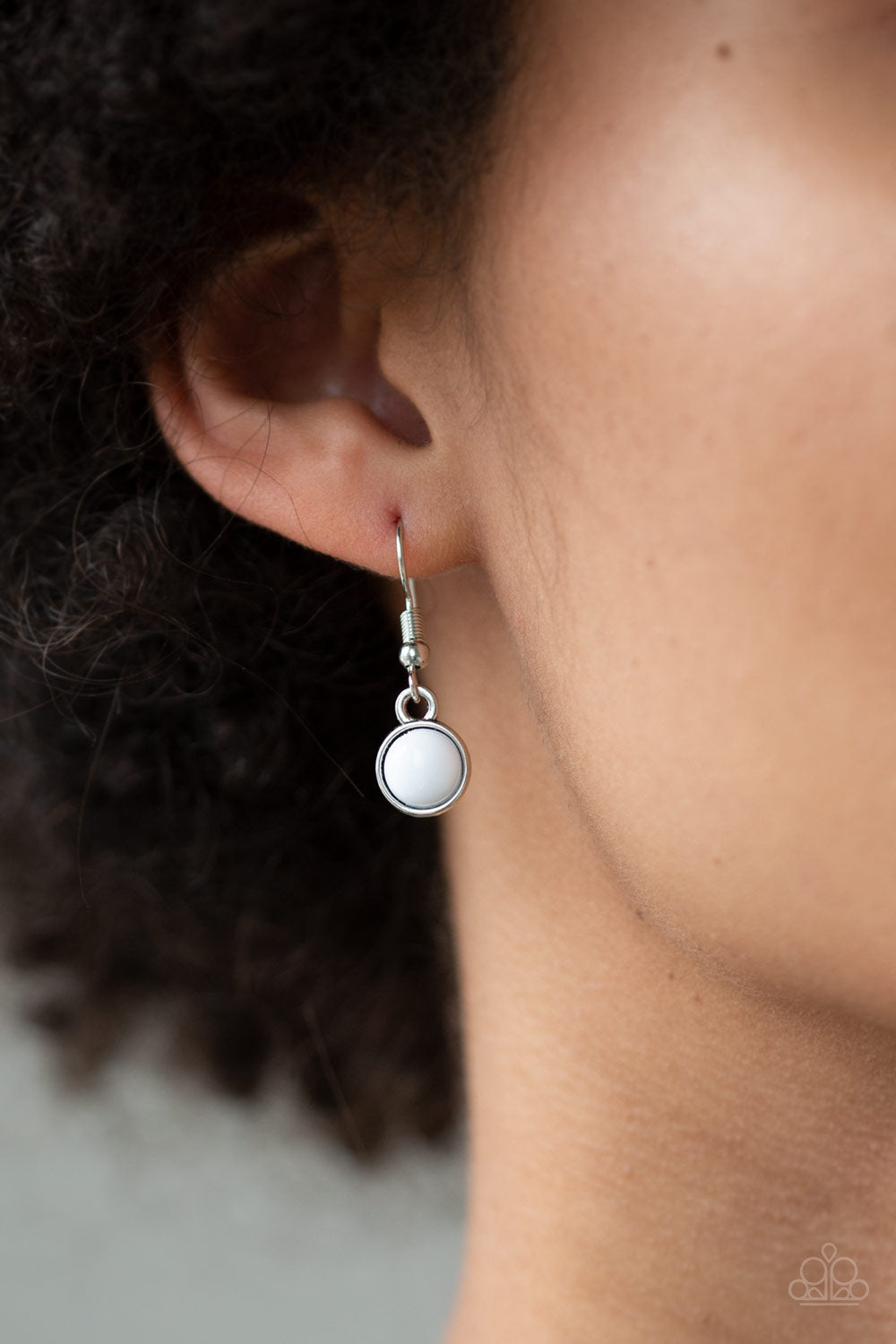 Tide Drifter - White Necklace