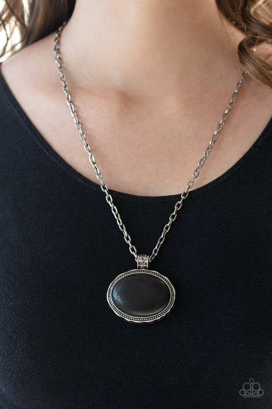 Sedimentary Colors - Black Necklace