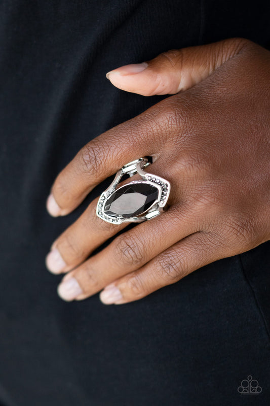 Leading Luster - Black Ring