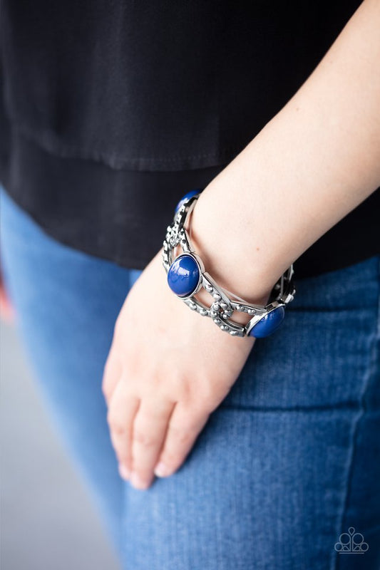 Dreamy Gleam - Blue Bracelet