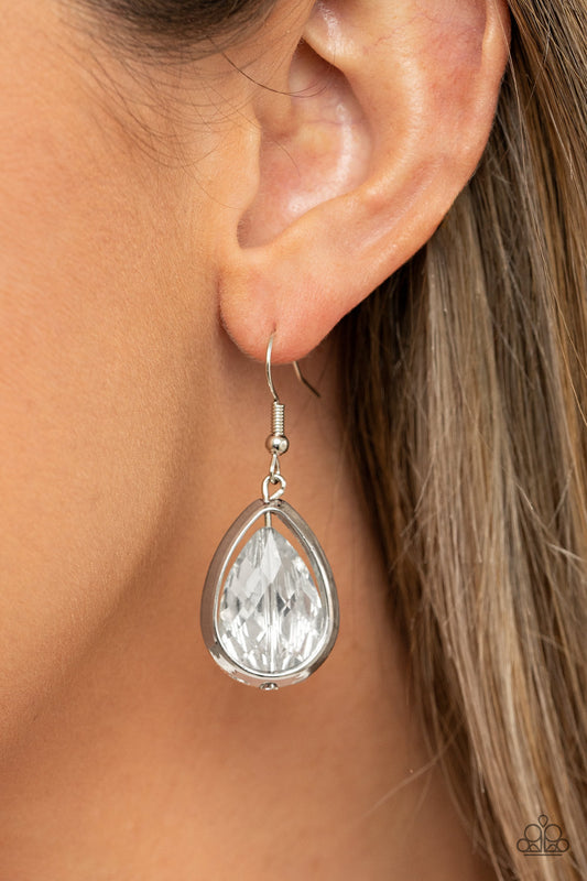 Drop-Dead Duchess - Silver Earring