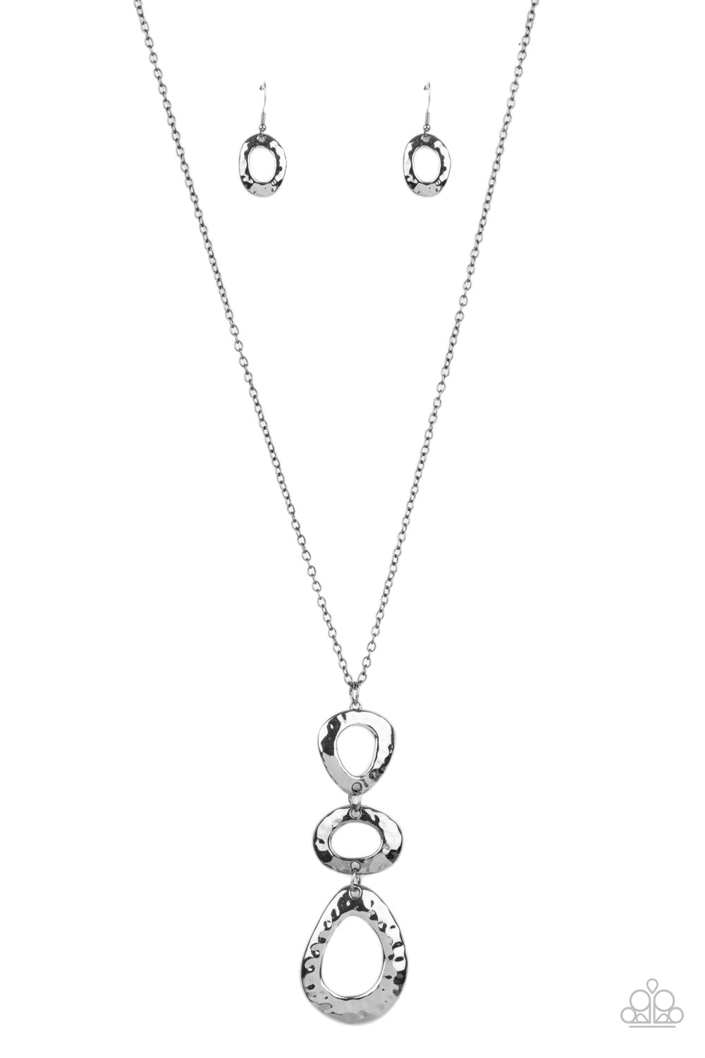 Gallery Artisan - Black Necklace