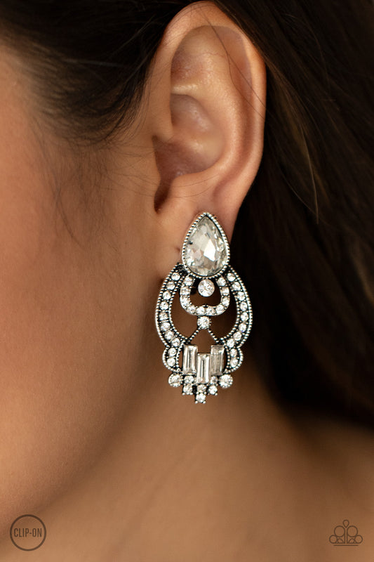 Glamour Gauntlet - White Earring