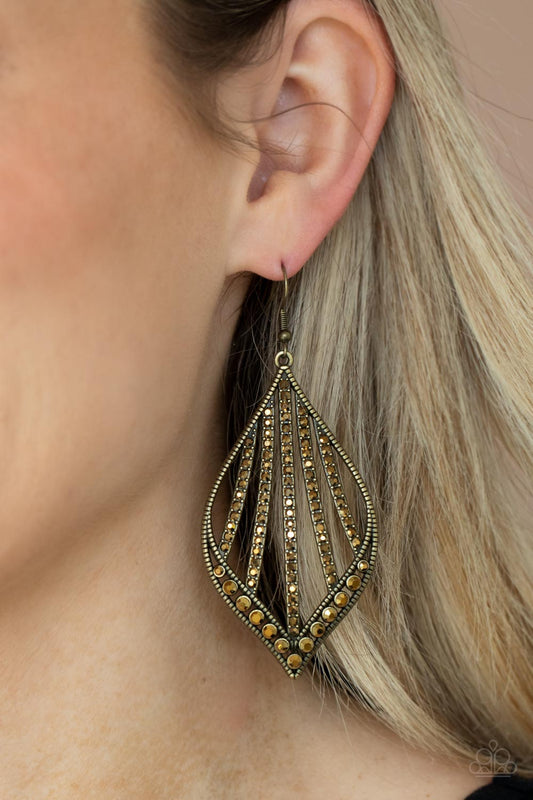 Showcase Sparkle - Brass Earring