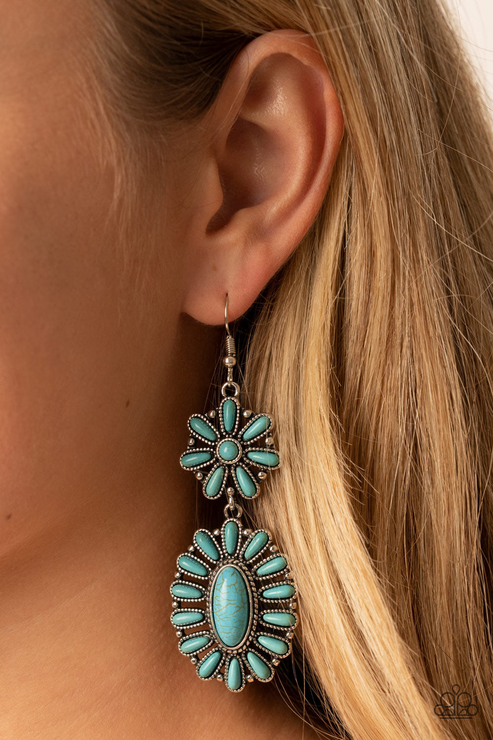 Richly Rustler - Blue Earring