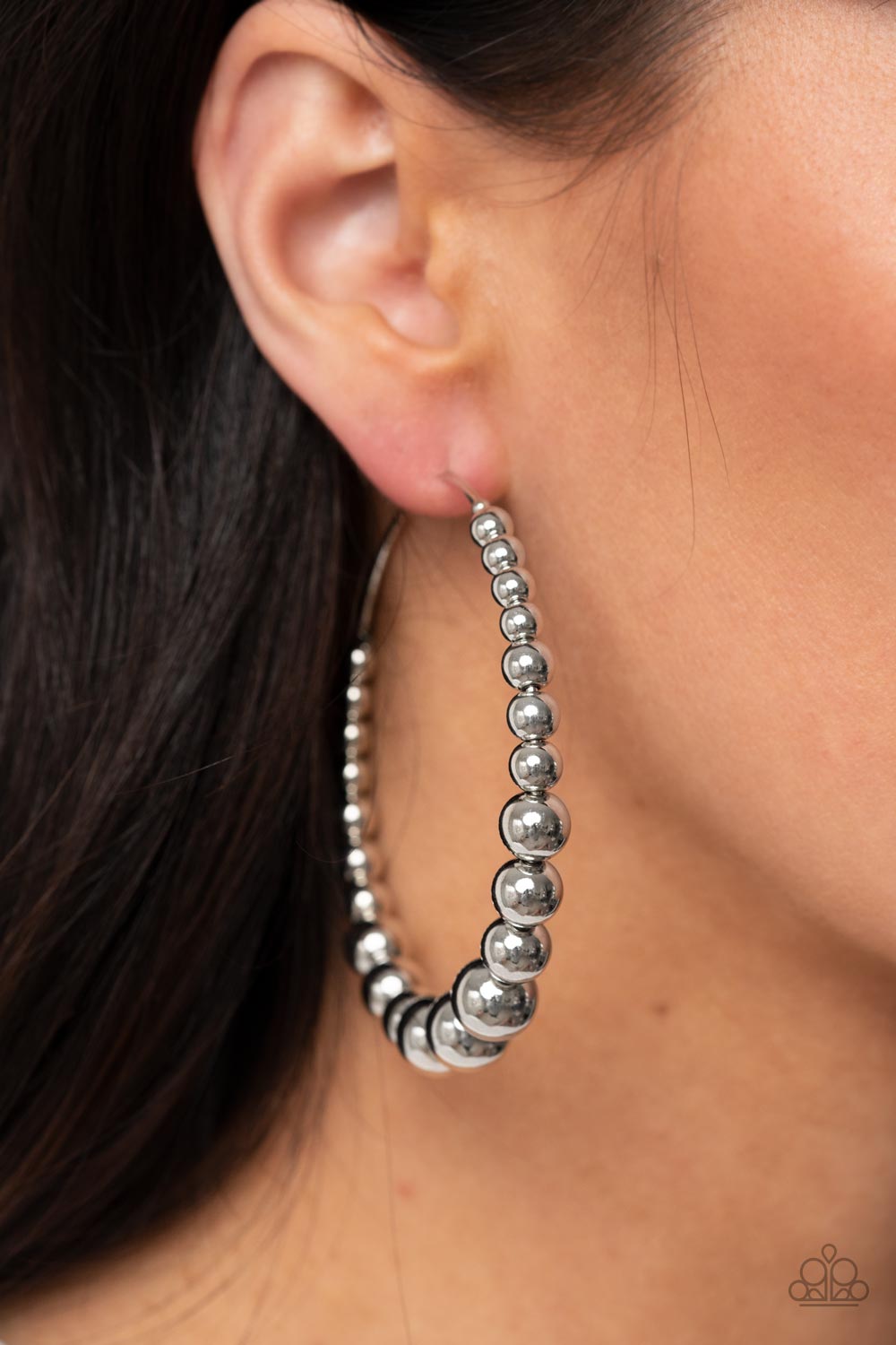 Show Off Your Curves - Silver Earring