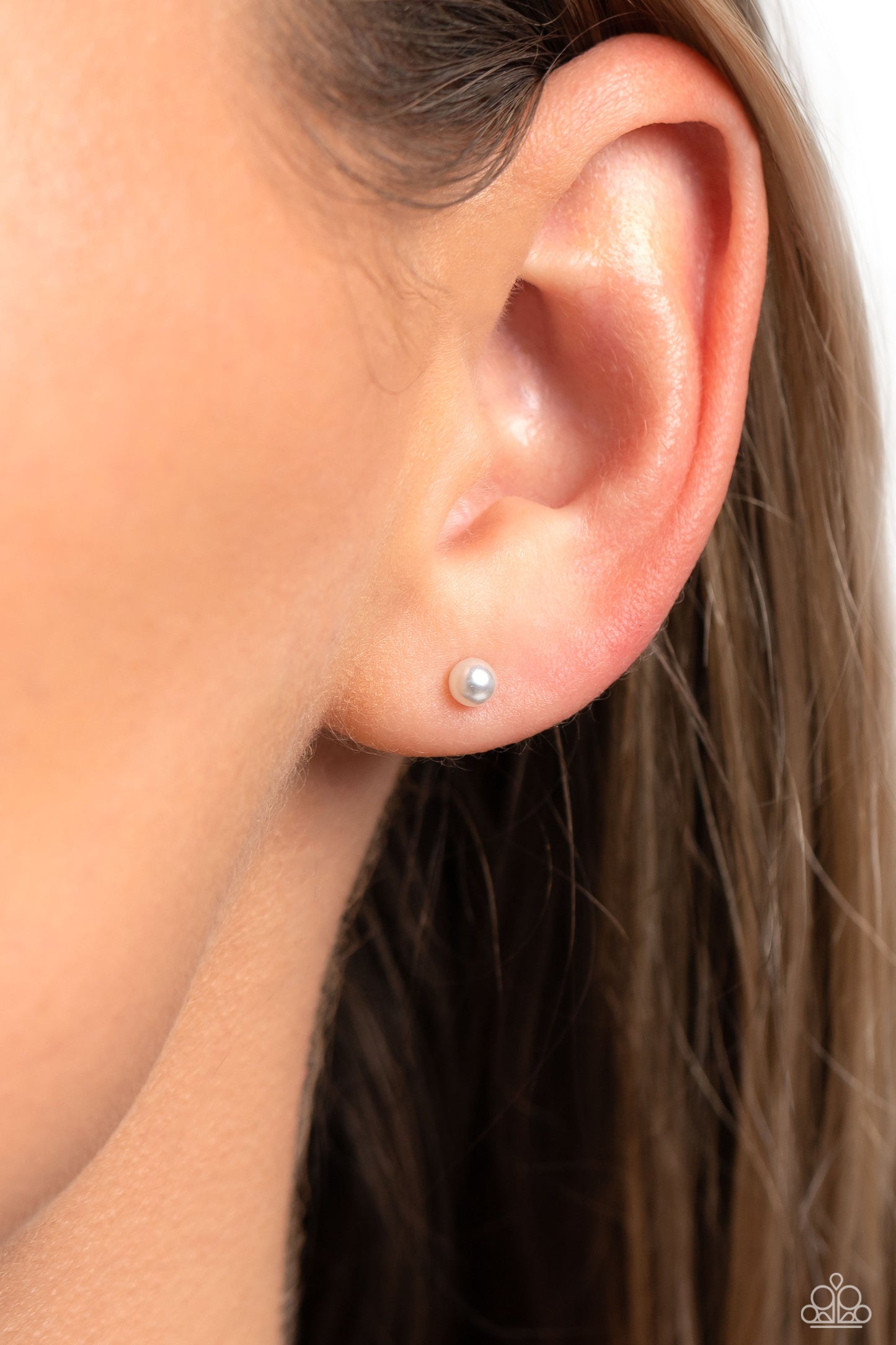 Dainty Details - White Earring