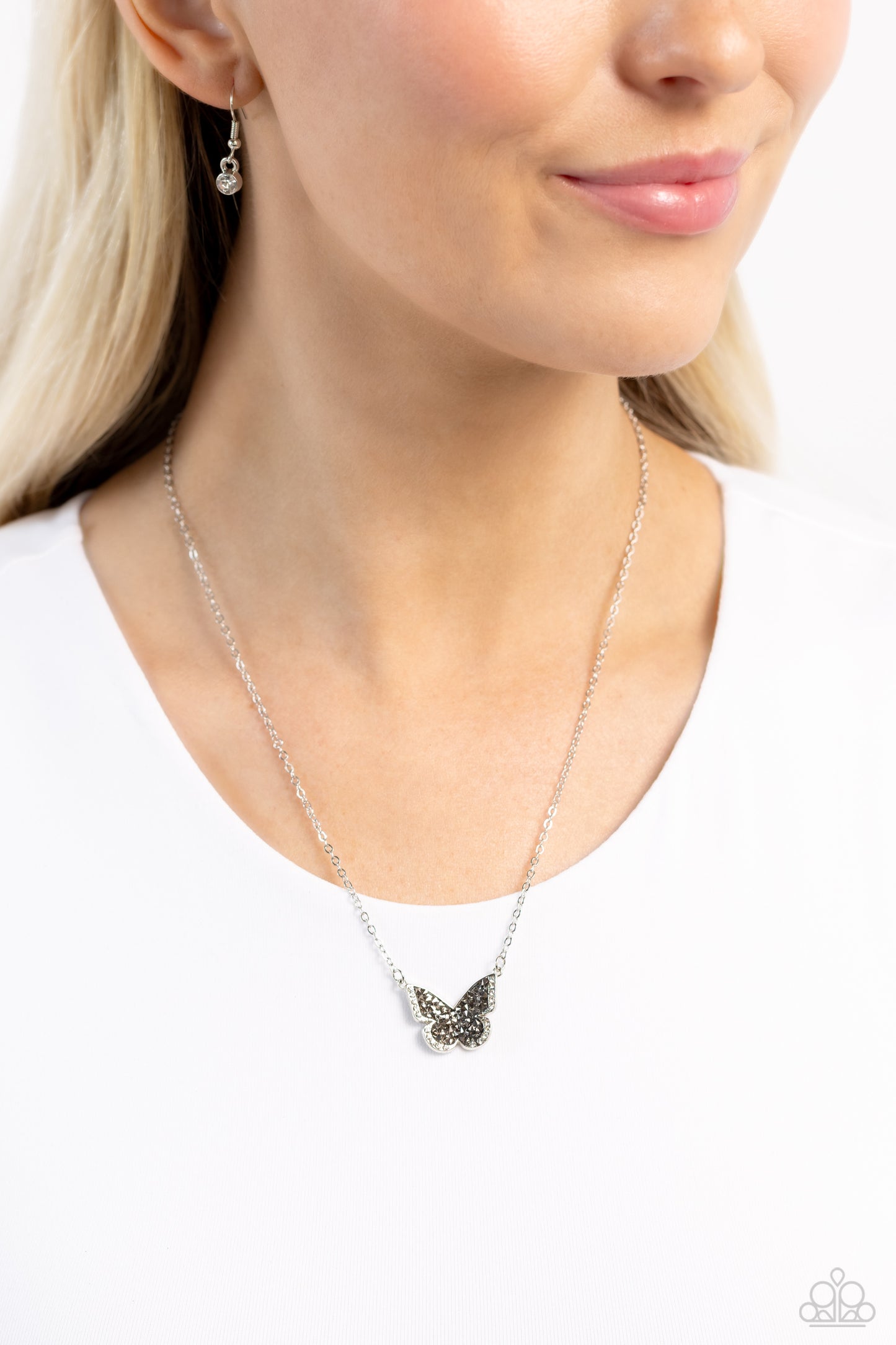 Seize the Smolder - Silver Necklace