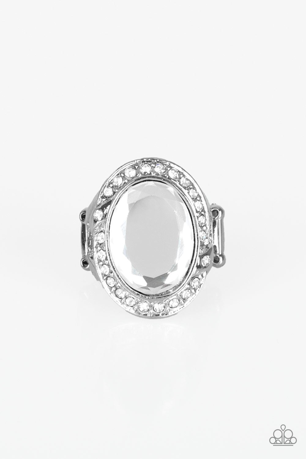 White Queen Scene Ring