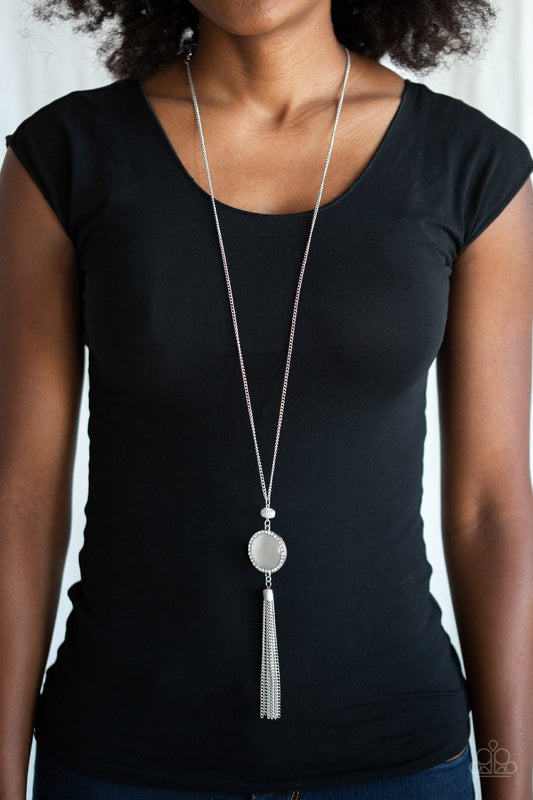 White Sparkling Spectacle Necklace