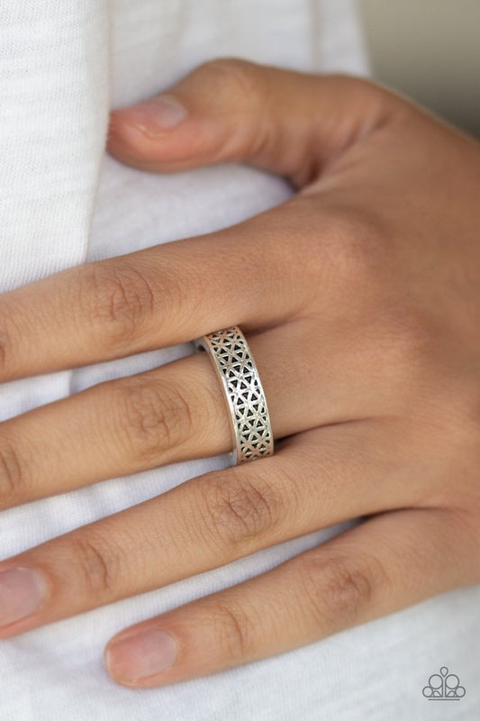 FLOWERBED and Board - Silver Ring